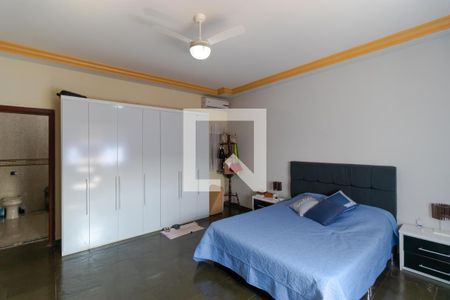 Casa à venda com 358m², 4 quartos e 3 vagas Casa à venda com 358m², 4 quartos e 3 vagasSuíte 01