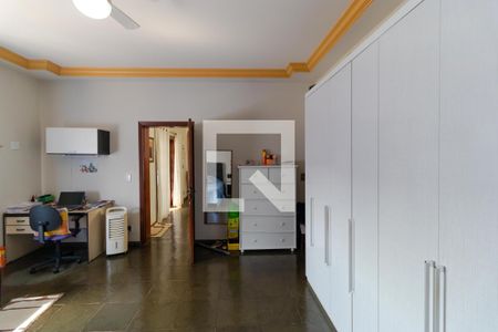 Casa à venda com 358m², 4 quartos e 3 vagas Casa à venda com 358m², 4 quartos e 3 vagasSuíte 01