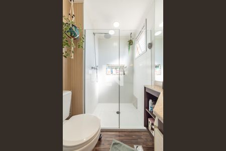 Apartamento à venda com 94m², 2 quartos e 2 vagas Apartamento à venda com 94m², 2 quartos e 2 vagasBanheiro da Suíte