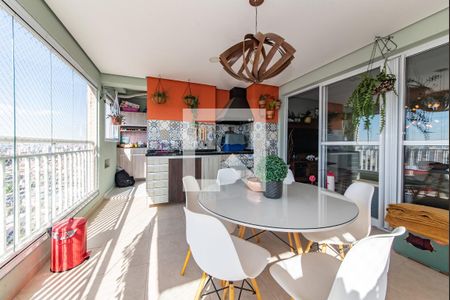 Apartamento à venda com 94m², 2 quartos e 2 vagas Apartamento à venda com 94m², 2 quartos e 2 vagasVaranda