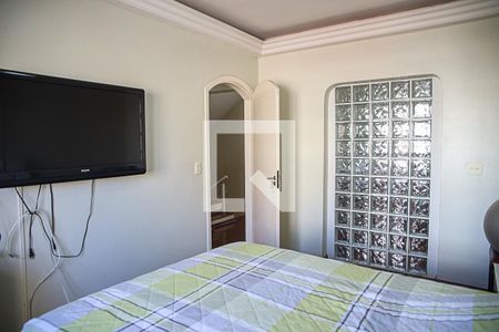 Casa à venda com 298m², 4 quartos e 3 vagasQuarto 2