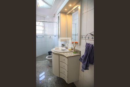 Casa à venda com 298m², 4 quartos e 3 vagasBanheiro 3