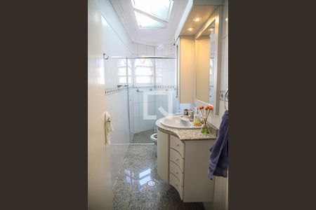 Casa à venda com 298m², 4 quartos e 3 vagasBanheiro 3