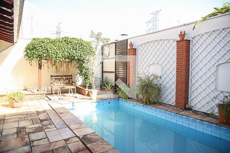 Casa à venda com 298m², 4 quartos e 3 vagasPiscina
