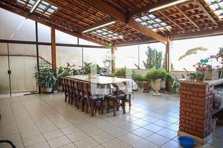 Casa à venda com 298m², 4 quartos e 3 vagasvaranda