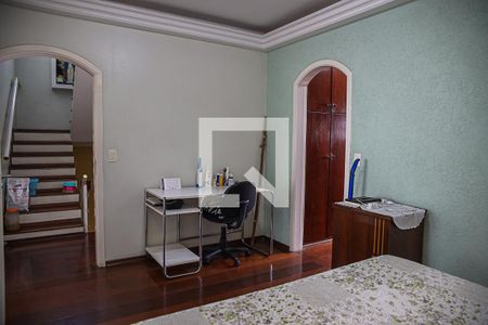 Casa à venda com 298m², 4 quartos e 3 vagasSuíte