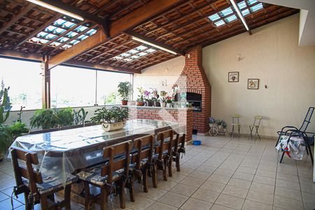 Casa à venda com 298m², 4 quartos e 3 vagasvaranda