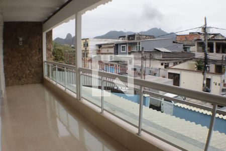 Casa à venda com 150m², 3 quartos e sem vagaVaranda do quarto