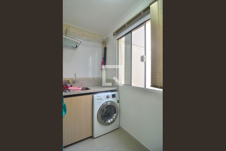 Apartamento à venda com 65m², 3 quartos e 1 vagaÁrea de serviço