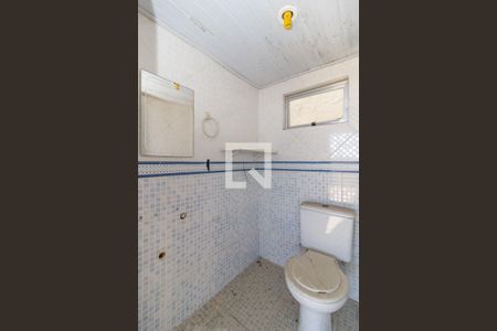 Casa à venda com 90m², 2 quartos e 2 vagas Casa à venda com 90m², 2 quartos e 2 vagasBanheiro do Terraço