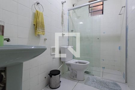 Casa à venda com 250m², 4 quartos e 4 vagasBanheiro social 1