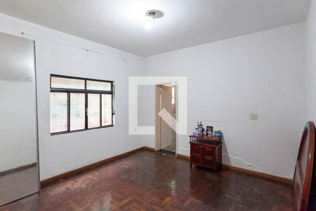 Casa à venda com 250m², 4 quartos e 4 vagasSuíte 