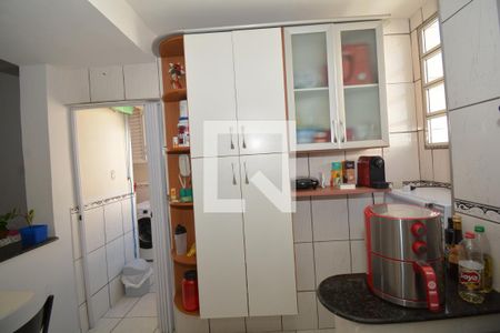 Apartamento à venda com 58m², 2 quartos e sem vagaCozinha e Área de Serviço - Armários