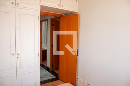 Apartamento à venda com 103m², 3 quartos e 2 vagas Apartamento à venda com 103m², 3 quartos e 2 vagasQuarto 1