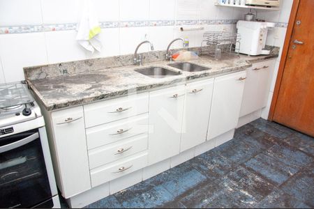 Apartamento à venda com 103m², 3 quartos e 2 vagas Apartamento à venda com 103m², 3 quartos e 2 vagasCozinha