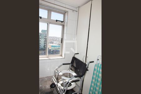 Apartamento à venda com 103m², 3 quartos e 2 vagas Apartamento à venda com 103m², 3 quartos e 2 vagasBanheiro de Serviço