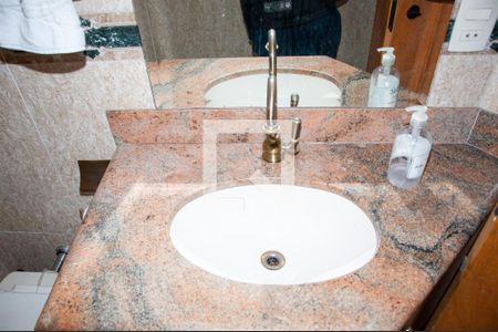 Apartamento à venda com 103m², 3 quartos e 2 vagas Apartamento à venda com 103m², 3 quartos e 2 vagasBanheiro 2