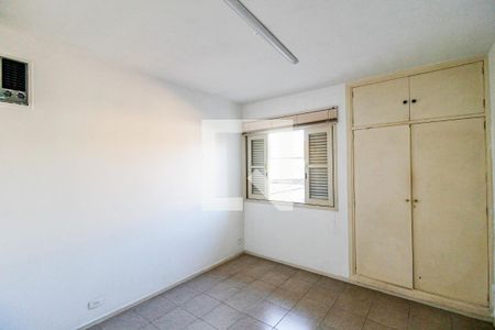 Quarto 2 de casa para alugar com 2 quartos, 120m² em Santo Amaro, São Paulo