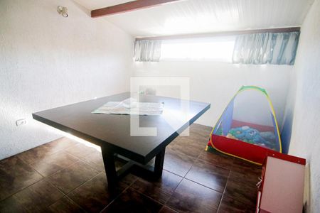 Casa à venda com 182m², 3 quartos e 3 vagas Casa à venda com 182m², 3 quartos e 3 vagasQuarto 4