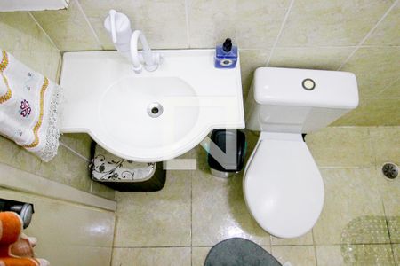 Casa à venda com 182m², 3 quartos e 3 vagas Casa à venda com 182m², 3 quartos e 3 vagasBanheiro Social