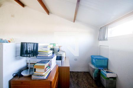 Casa à venda com 182m², 3 quartos e 3 vagas Casa à venda com 182m², 3 quartos e 3 vagasQuarto 4