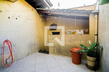 Casa à venda com 182m², 3 quartos e 3 vagas Casa à venda com 182m², 3 quartos e 3 vagasQuintal