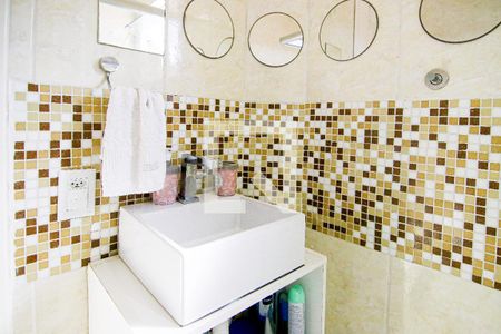 Casa à venda com 182m², 3 quartos e 3 vagas Casa à venda com 182m², 3 quartos e 3 vagasBanheiro do Quarto 1