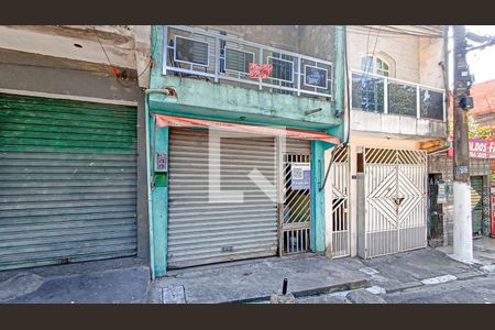 Casa à venda com 50m², 1 quarto e sem vaga Casa à venda com 50m², 1 quarto e sem vagaFachada