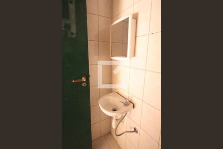 Casa à venda com 240m², 4 quartos e 4 vagasBanheiro de Serviço