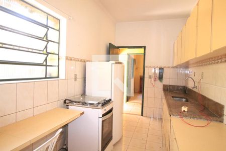 Casa à venda com 240m², 4 quartos e 4 vagasCozinha