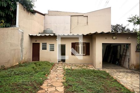 Casa para alugar com 300m², 3 quartos e 8 vagas Casa para alugar com 300m², 3 quartos e 8 vagasQuintal