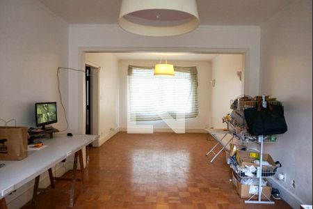Casa para alugar com 300m², 3 quartos e 8 vagas Casa para alugar com 300m², 3 quartos e 8 vagassala