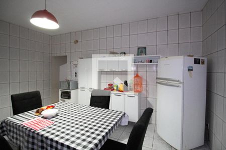 Casa à venda com 187m², 2 quartos e 2 vagas Casa à venda com 187m², 2 quartos e 2 vagasCozinha