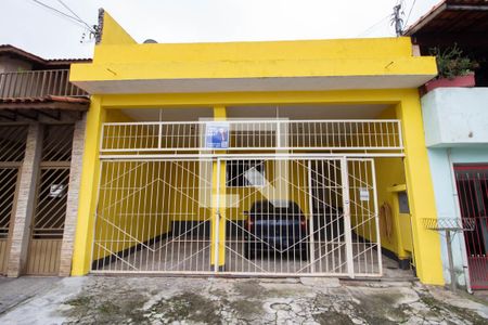 Casa à venda com 187m², 2 quartos e 2 vagas Casa à venda com 187m², 2 quartos e 2 vagasFachada