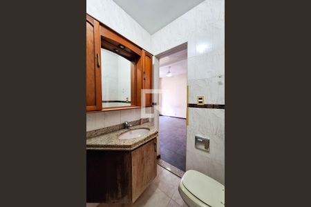 Apartamento à venda com 119m², 3 quartos e sem vagaBanheiro da Suíte