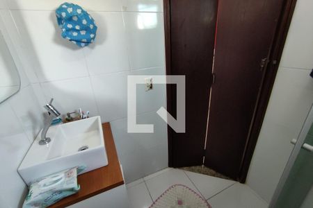 Casa à venda com 127m², 3 quartos e 3 vagas Casa à venda com 127m², 3 quartos e 3 vagasBanheiro da Suíte