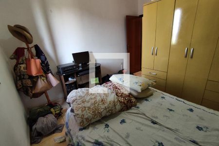 Casa à venda com 127m², 3 quartos e 3 vagas Casa à venda com 127m², 3 quartos e 3 vagasQuarto 2