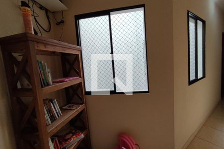 Casa à venda com 127m², 3 quartos e 3 vagas Casa à venda com 127m², 3 quartos e 3 vagasCorredor