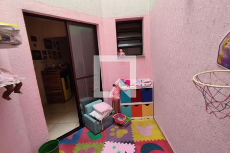 Casa à venda com 127m², 3 quartos e 3 vagas Casa à venda com 127m², 3 quartos e 3 vagasÁrea comum