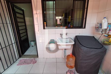 Casa à venda com 127m², 3 quartos e 3 vagas Casa à venda com 127m², 3 quartos e 3 vagasÁrea de Serviço