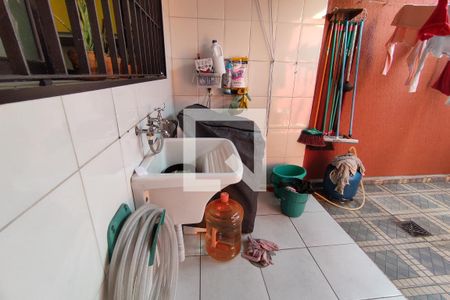 Casa à venda com 127m², 3 quartos e 3 vagas Casa à venda com 127m², 3 quartos e 3 vagasÁrea de Serviço