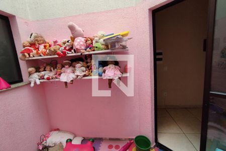 Casa à venda com 127m², 3 quartos e 3 vagas Casa à venda com 127m², 3 quartos e 3 vagasÁrea comum