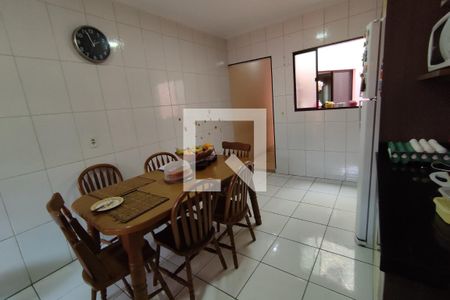 Casa à venda com 127m², 3 quartos e 3 vagas Casa à venda com 127m², 3 quartos e 3 vagasCozinha