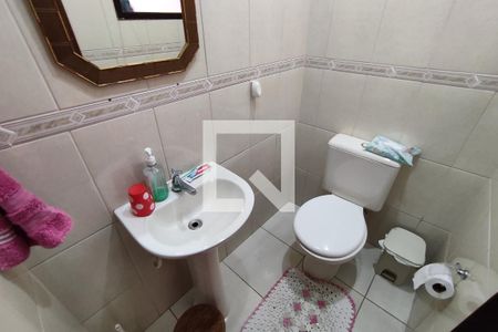 Casa à venda com 127m², 3 quartos e 3 vagas Casa à venda com 127m², 3 quartos e 3 vagasBanheiro