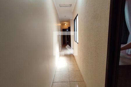 Casa à venda com 127m², 3 quartos e 3 vagas Casa à venda com 127m², 3 quartos e 3 vagasCorredor