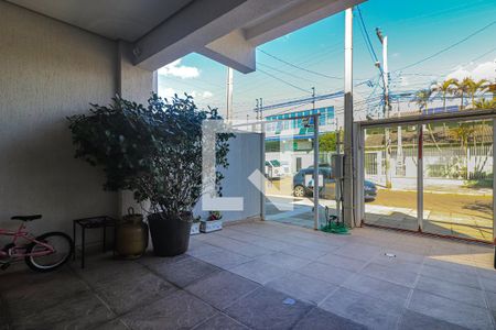 Casa à venda com 145m², 3 quartos e 3 vagas Casa à venda com 145m², 3 quartos e 3 vagasGaragem