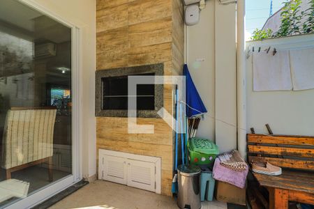 Casa à venda com 145m², 3 quartos e 3 vagas Casa à venda com 145m², 3 quartos e 3 vagasQuintal