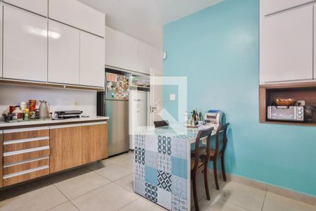 Casa à venda com 380m², 4 quartos e 3 vagasCozinha