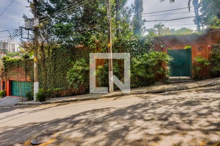 Casa à venda com 380m², 4 quartos e 3 vagasFachada