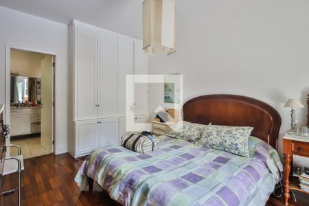 Casa à venda com 380m², 4 quartos e 3 vagasSuíte 4